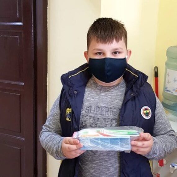 GSK Consumer Healthcare a donat Fundației United Way România 55.100 de lei, pentru sprijinul persoanelor vulnerabile în criza Covid-19