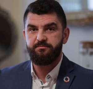 Dragos Tuta