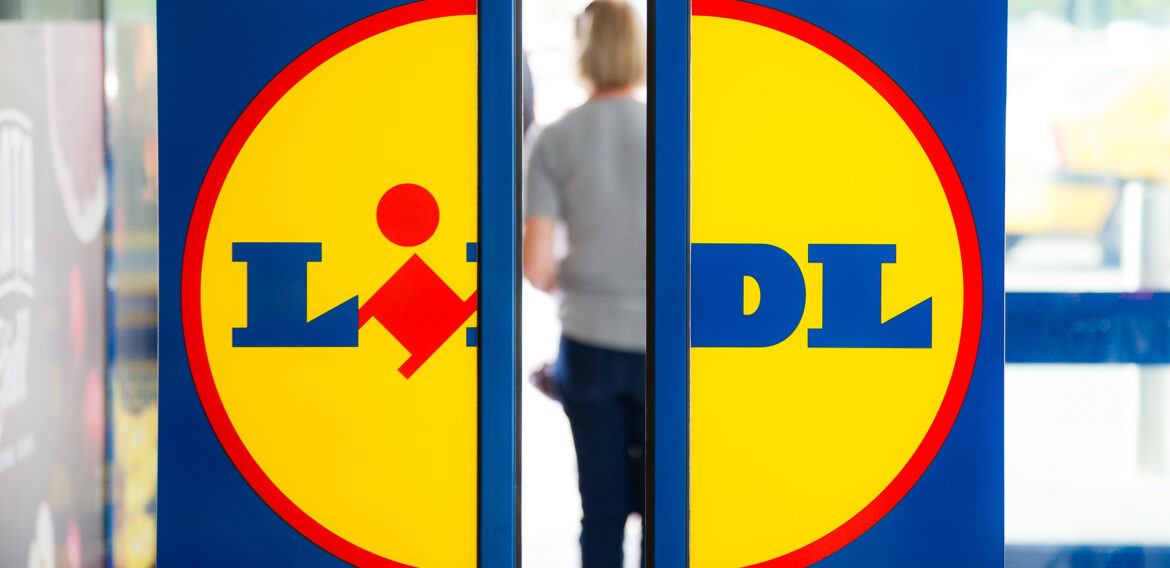 Eliminarea plasticului negru și creșterea utilizării materialului reciclat în ambalajele produselor marcă proprie: Lidl România extinde obiectivele strategiei REset Plastic