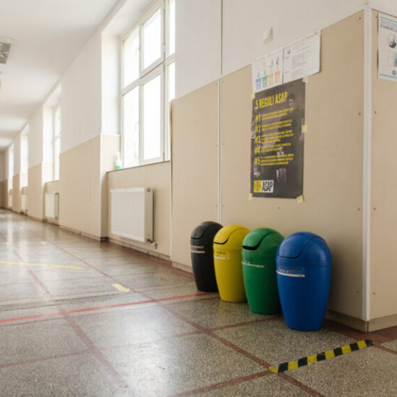Programul ASAP de implementare în școli a sistemului de colectare selectivă a deșeurilor reciclabile va ajunge în toate reședințele de județ din România în anul școlar 2021-2022