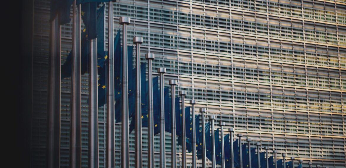 Curtea de Conturi Europeană: UE nu a reușit de fapt să investească 20% din bugetul 2014-2020 pentru a limita criza climatică