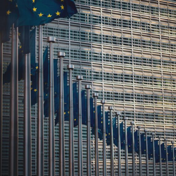 Curtea de Conturi Europeană: UE nu a reușit de fapt să investească 20% din bugetul 2014-2020 pentru a limita criza climatică