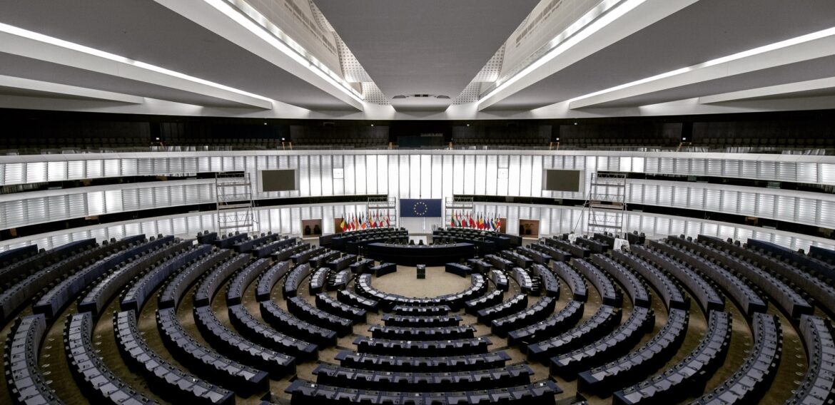 Mai multe grupuri din Parlamentul European au ajuns la un acord cu privire la reforma pieței europene a certificatelor de carbon