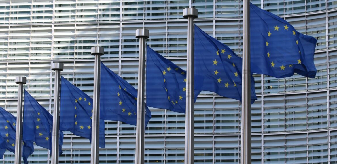 Uniunea Europeană investește 1,8 miliarde de euro în proiecte tehnologice dedicate decarbonizării