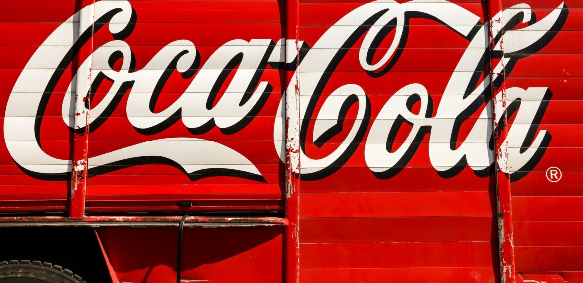 Coca-Cola HBC România investește 8 mil. euro la fabrica din Ploiești pentru a produce rPET in-house