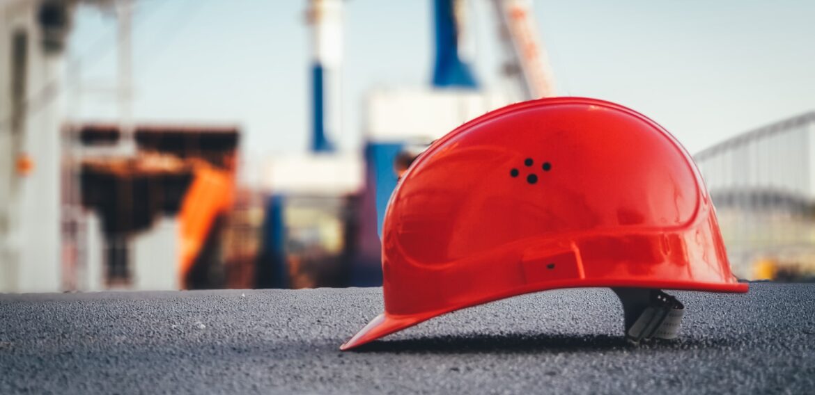 5 din 10 români sunt îngrijorați de efectele negative ale emisiilor de carbon din domeniul construcțiilor