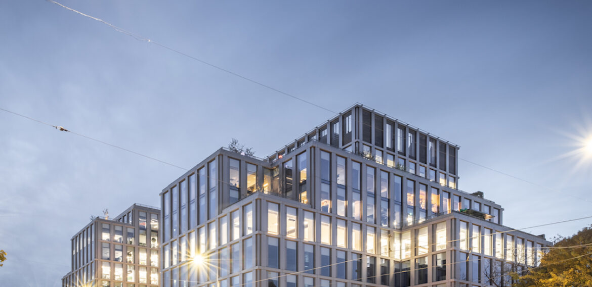 Companiile caută sedii mai sustenabile: Glovo România se mută în birourile U Center, proiect alimentat 100% cu energie regenerabilă
