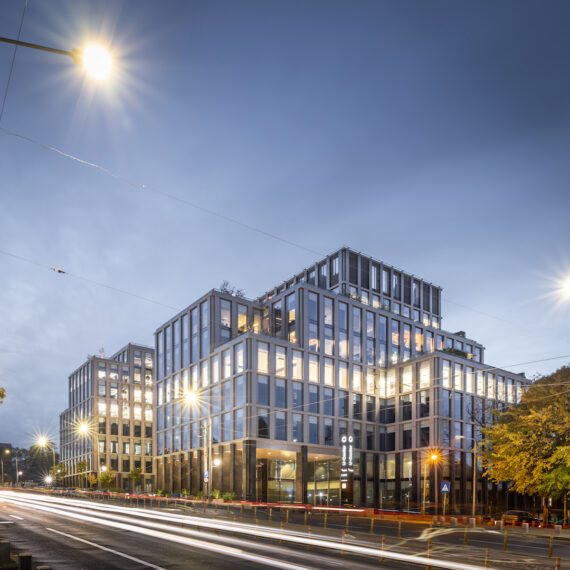 Companiile caută sedii mai sustenabile: Glovo România se mută în birourile U Center, proiect alimentat 100% cu energie regenerabilă