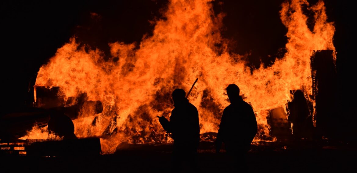 Celebrul parc național Yosemite din Statele Unite a fost închis parțial din cauza incendiilor de vegetație din California