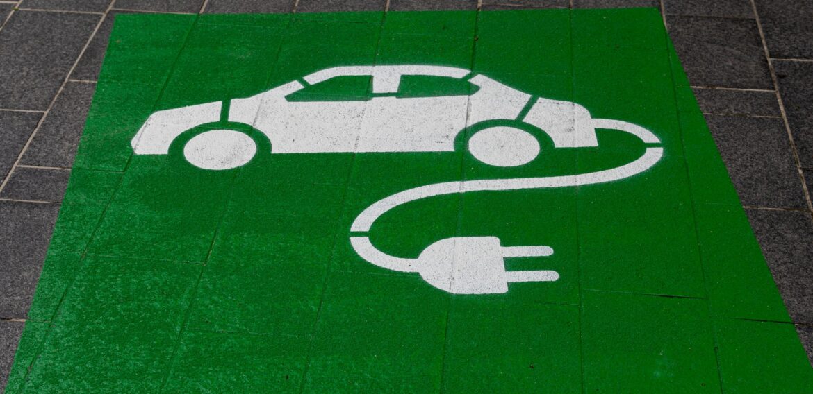 Panasonic pregătește o investiție de 4 miliarde de dolari pentru o fabrică de baterii pentru vehicule electrice