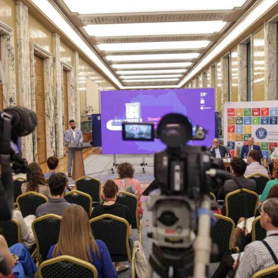 Analiză națională urban vs rural. Sărăcia și discrepanțele se accentuează în România. Educația, o prăpastie între elevii de la sate și cei de la orașe