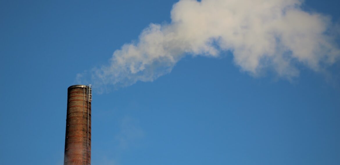 Băncile britanice și cele americane sunt printre cei mai mari finanțatori ai „bombelor de carbon” rusești