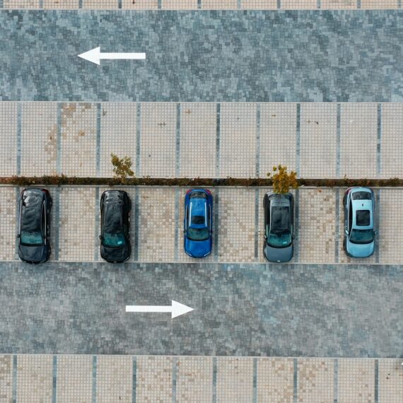 Reţeaua de mobilitate Autonom Services a primit o finanţare în valoare de 15 mil. euro de la Banca Europeană de Investiţii pentru extinderea flotei de maşini electrice şi hibride