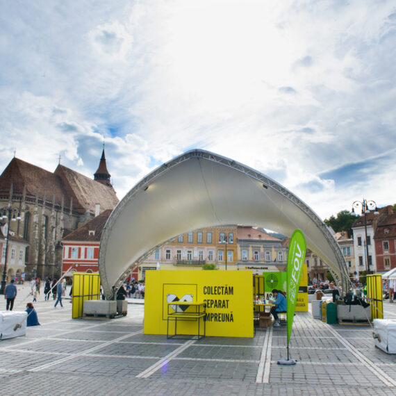 Weekend de reciclare: brașovenii au colectat separat deșeuri și au participat la ateliere creative