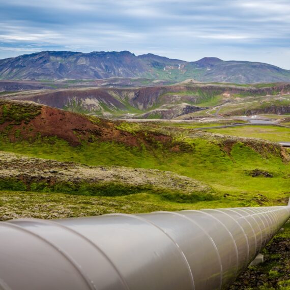 Criza climatică ar putea fi agravată de cele 24.000 de kilometri de conducte de petrol aflate în dezvoltare la nivel global