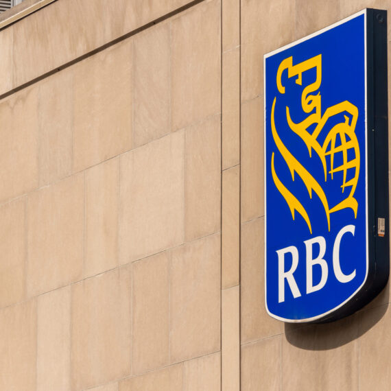 Autoritățile canadiene anchetează creditorul RBC pentru a vedea dacă banca se face responsabilă de greenwashing