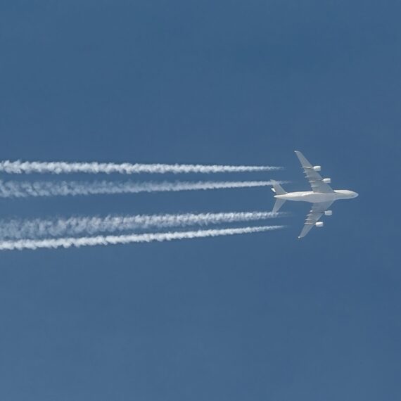 Organizația Națiunilor Unite a reușit să obțină un consens pe termen lung cu privire emisiile din industria aviatică