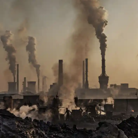 Emisiile de carbon de la combustibilii fosili vor atinge un nivel record în 2022