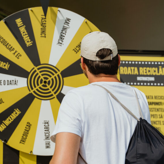 Jocuri despre reciclare și premii pentru participanții la festivalul Electric Castle pregătite de ASAP România în parteneriat cu Lidl România. Parcul eco de distracții, pentru al treilea an consecutiv, la Bonțida