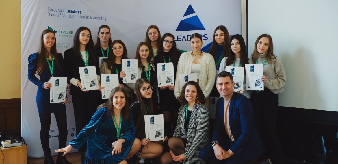 Fundația Leaders și Holcim antrenează 210 elevi de liceu din 7 orașe prin programul Exploratori de Viitor
