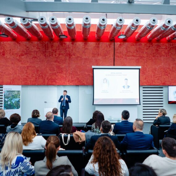 UVT lansează oficial programul postuniversitar „Raportări ESG și finanțe sustenabile